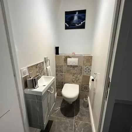 Maison De Charme En Bord De Avec Jacuzzi Villa