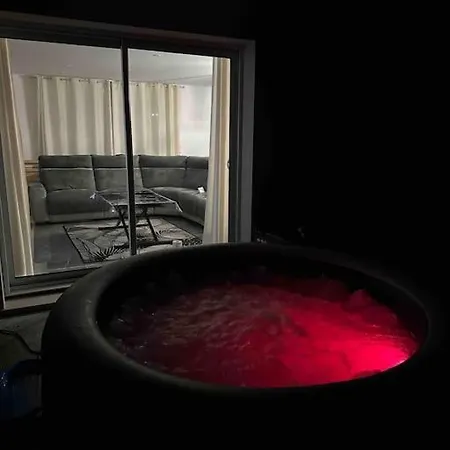 Maison De Charme En Bord De Avec Jacuzzi Villa